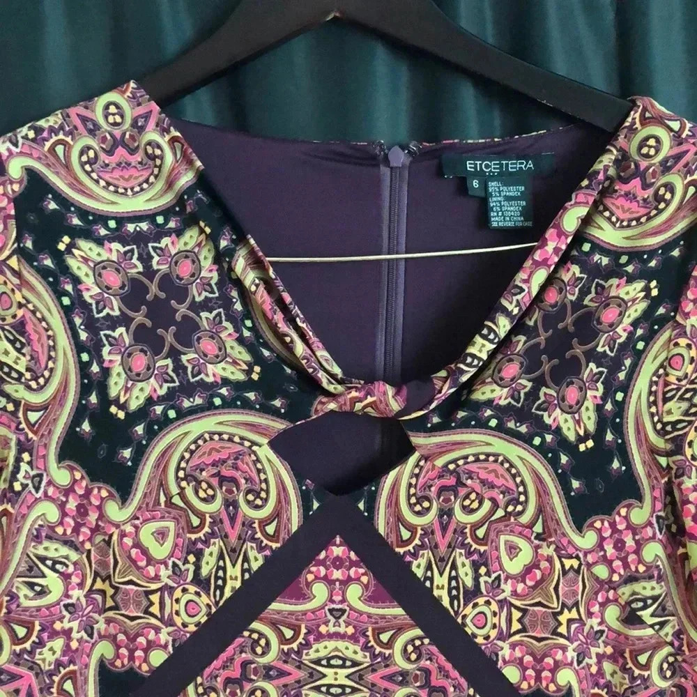 Etcetera Purple Paisley Geometric Keyhole Neck 3/4 Sleeve Sheath Dress Size 6 - Picture 2 of 5